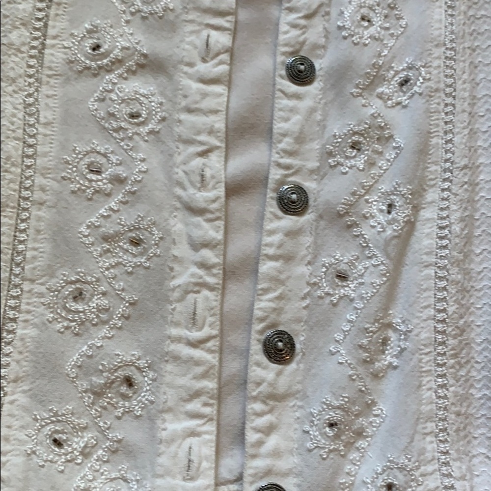 Shirt - Picture 2 of 4